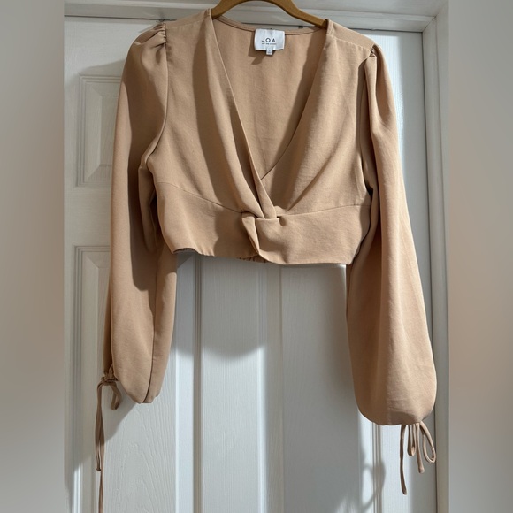 Revolve J.O.A Knot Front Long Sleeve Crop - Picture 1 of 5